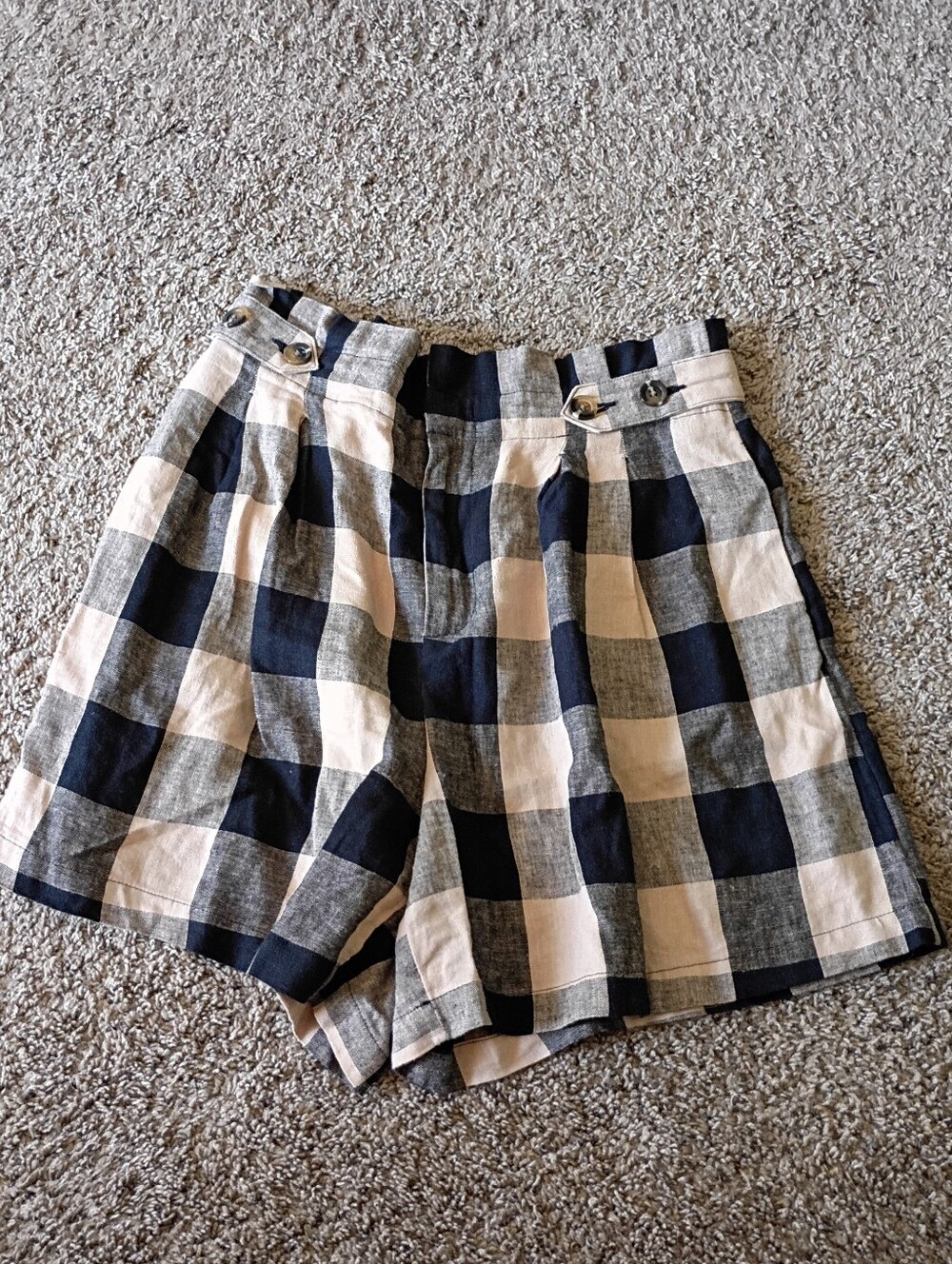 Who What Wear Navy and Cream Check Plaid Flat Front Shorts